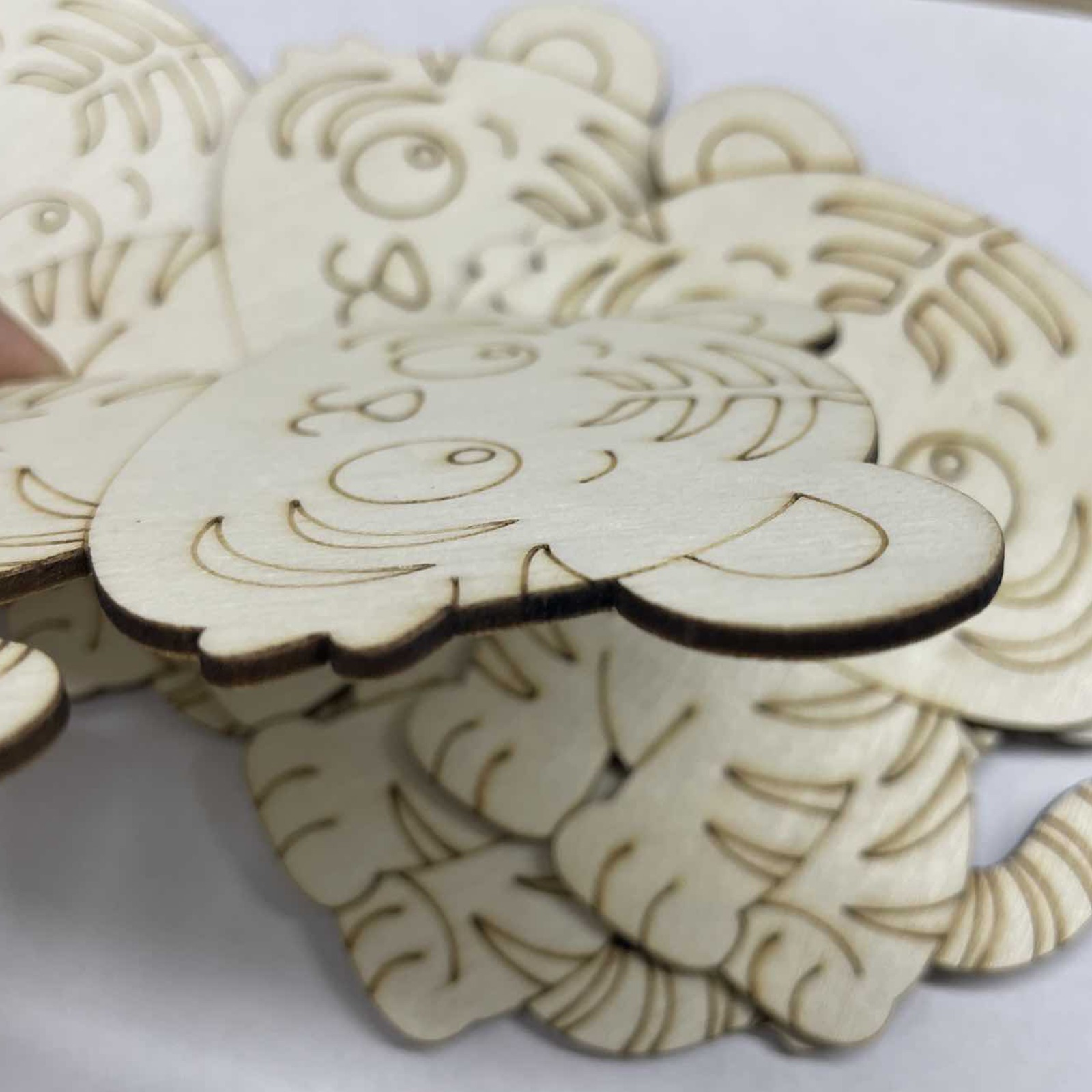 Set di 10 Ornamenti in Legno N - Home Decor Diy recensione e prezzo